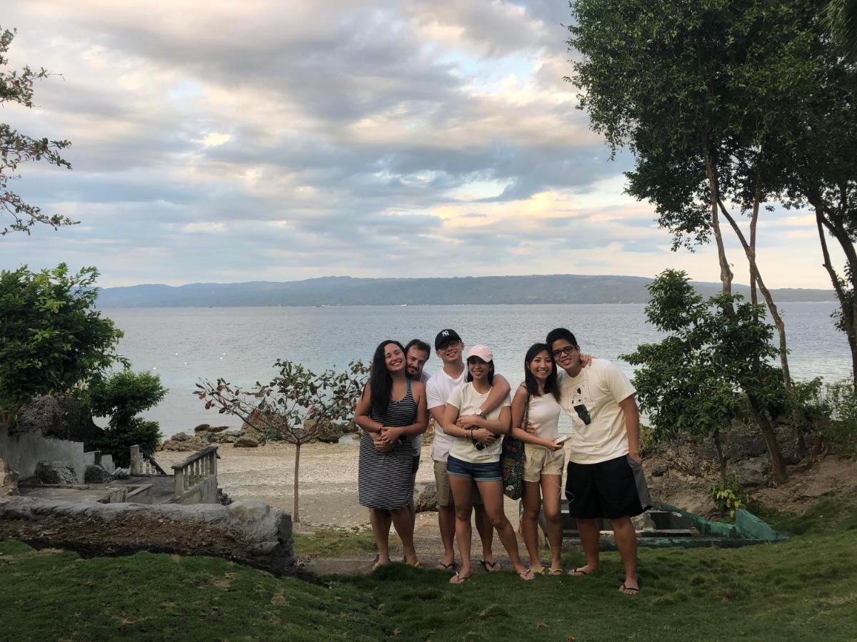 Wuthering Heights Bed & Breakfast By The Sea 두마구에테 외부 사진