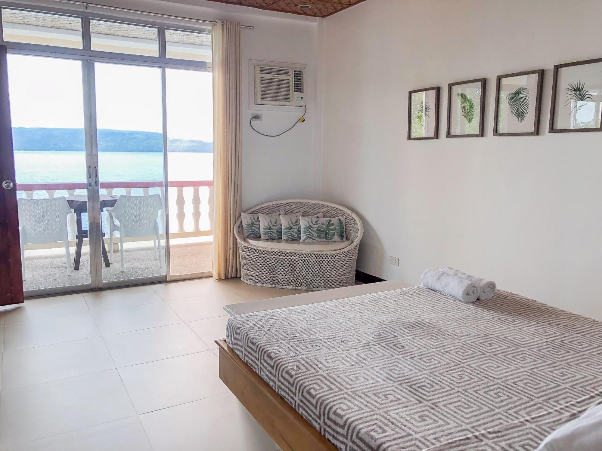 Wuthering Heights Bed & Breakfast By The Sea 두마구에테 외부 사진