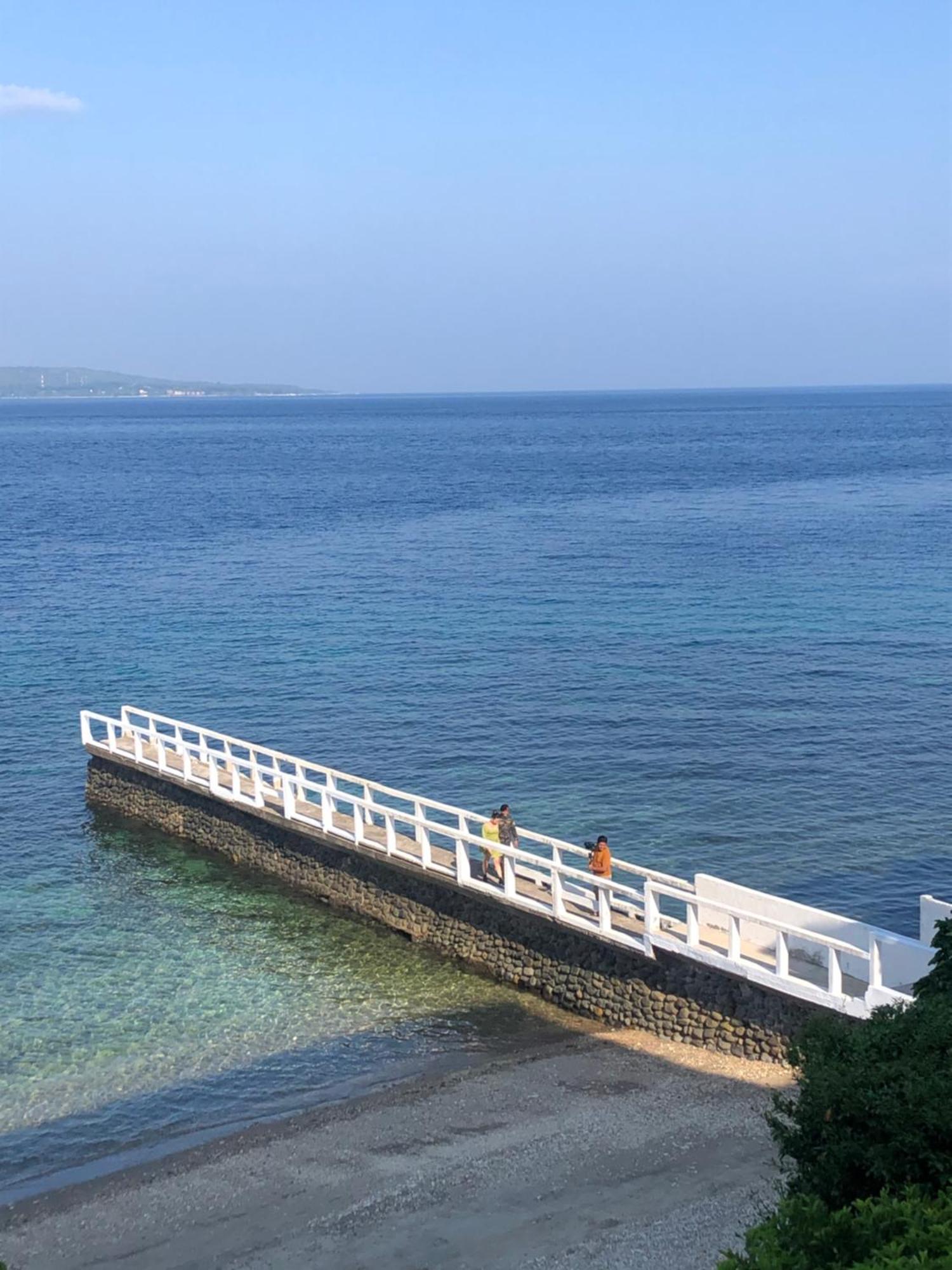 Wuthering Heights Bed & Breakfast By The Sea 두마구에테 외부 사진