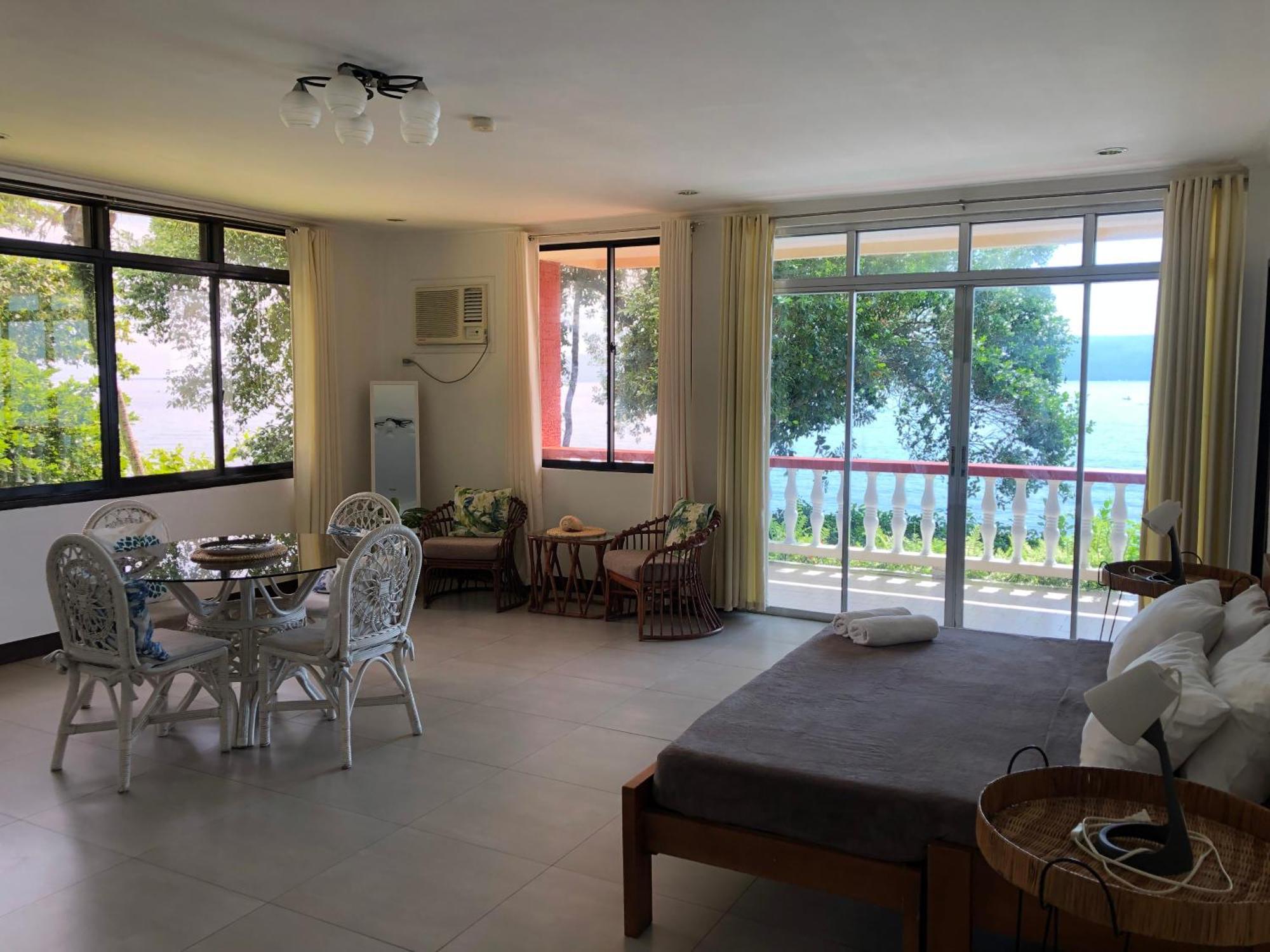Wuthering Heights Bed & Breakfast By The Sea 두마구에테 외부 사진